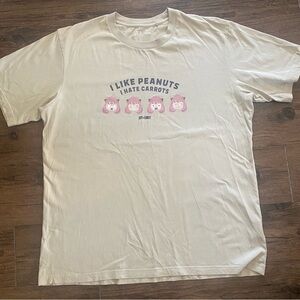 Graphic Tee - Cream Uniqlo size XL
